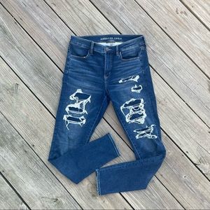 AE Cozy Ne(x)t Level High-Waisted Distressed Jegging 10L
